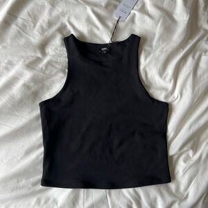 NEW BLACK BODYSCULPT CONTOUR HALTER CROP TOP SEAMLESS SIZE MEDIUM